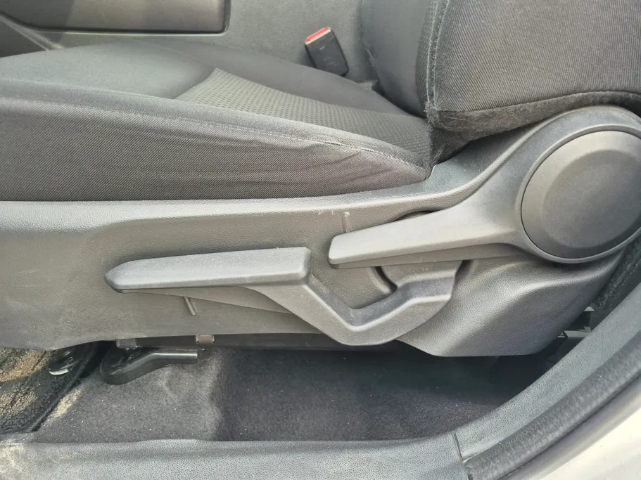 2024 Toyota Yaris  Y 