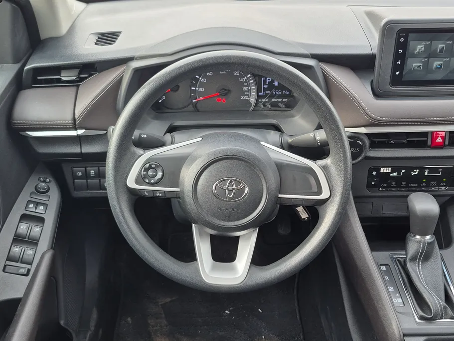 2024 Toyota Yaris  Y 