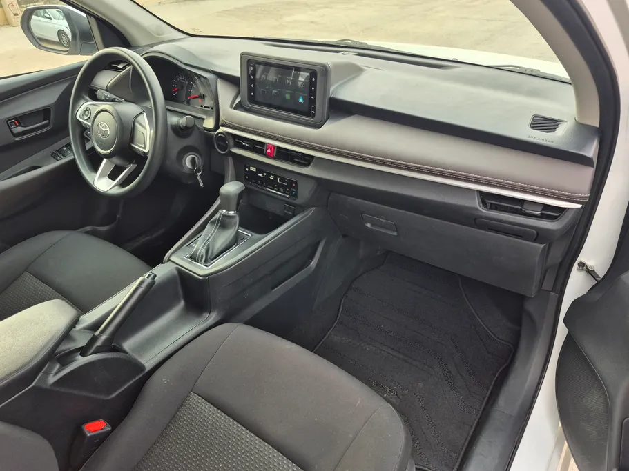 2024 Toyota Yaris  Y 