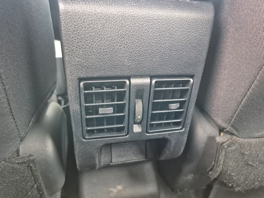 2024 Toyota Yaris  Y 