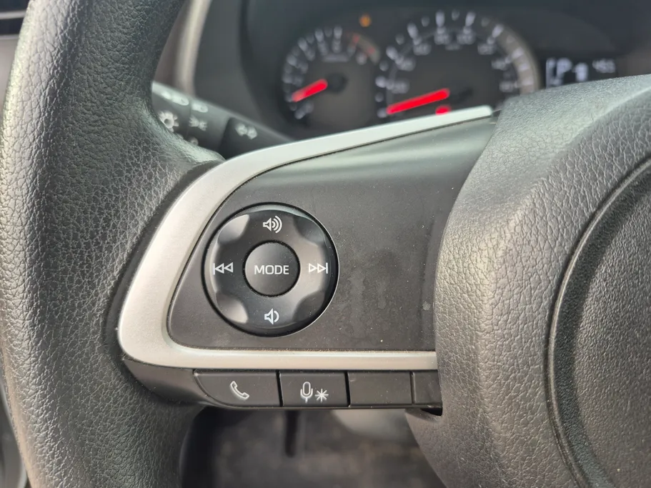 2024 Toyota Yaris  Y 