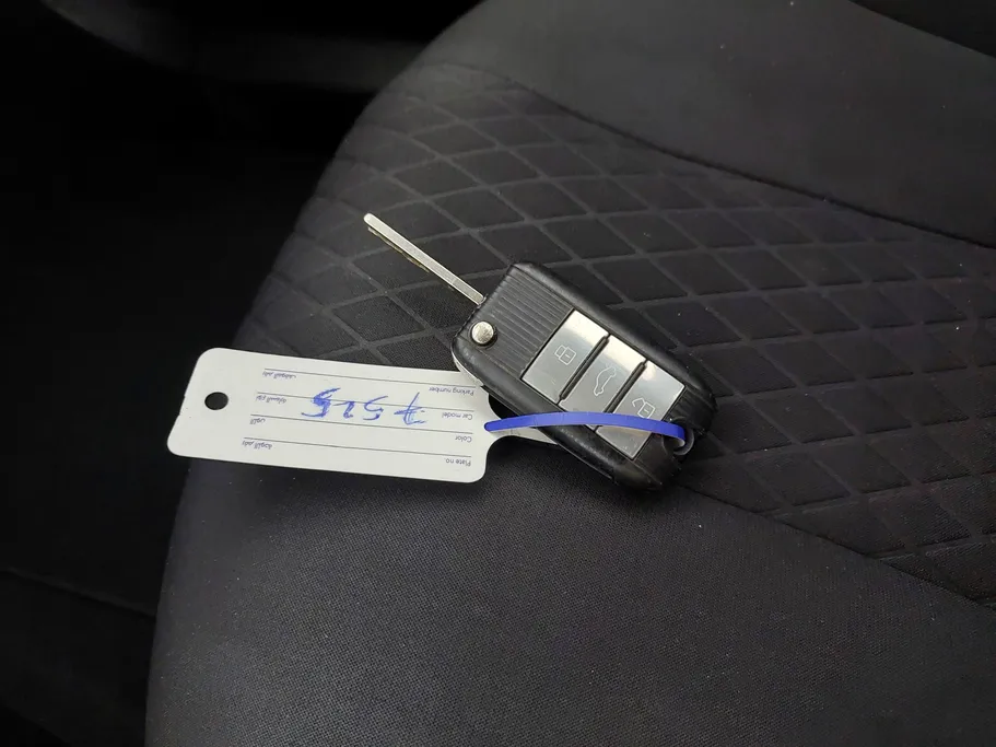 ام جي 5 STD 2023 