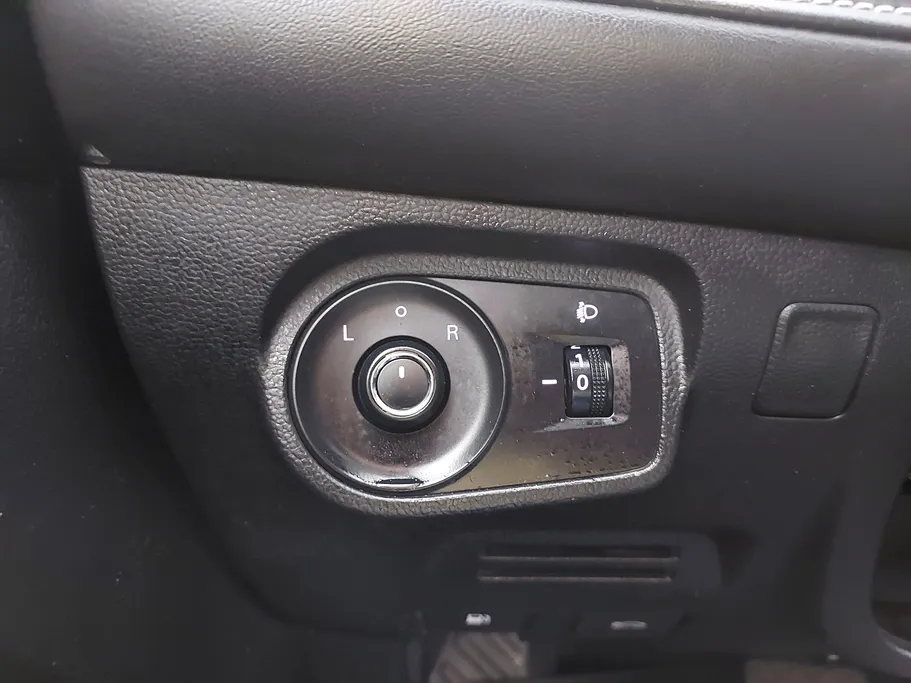 ام جي 5 STD 2023 