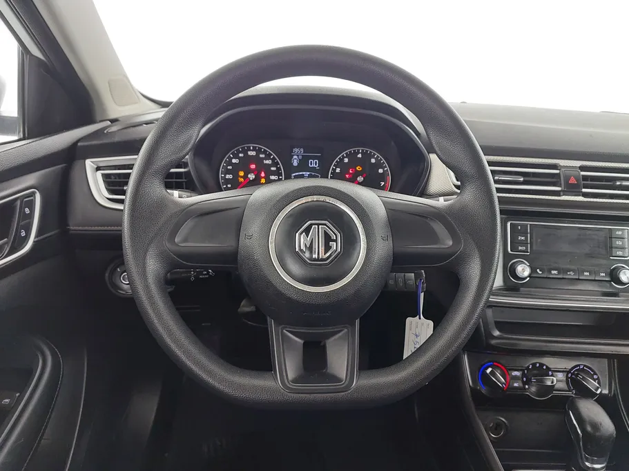 ام جي 5 STD 2023 