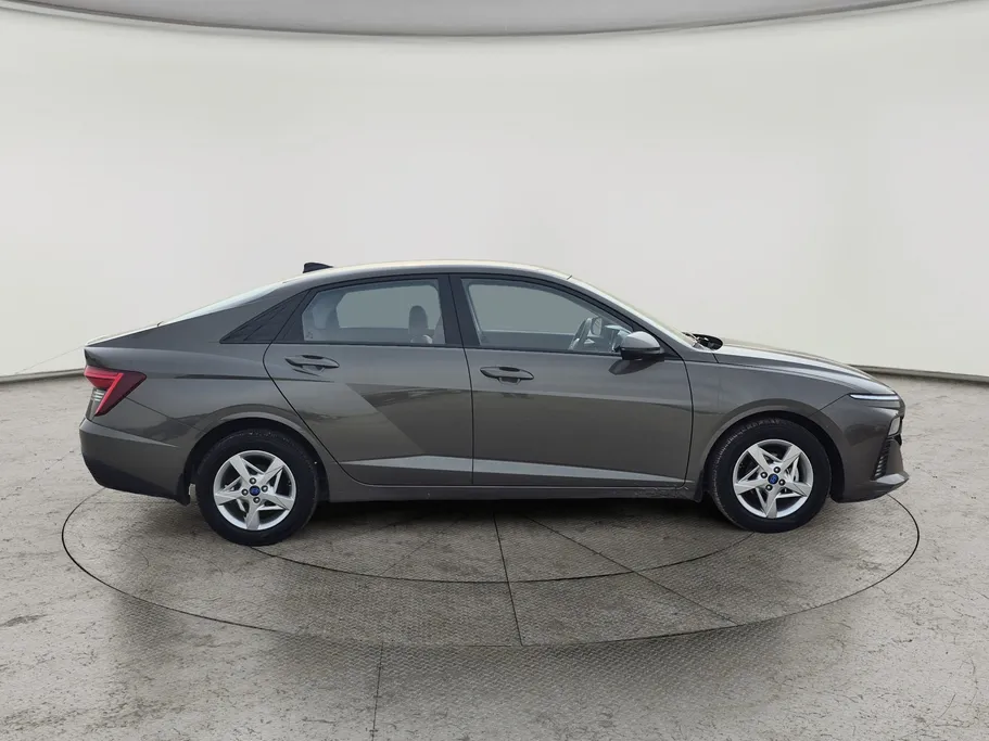 2024 Hyundai Accent Fleet 