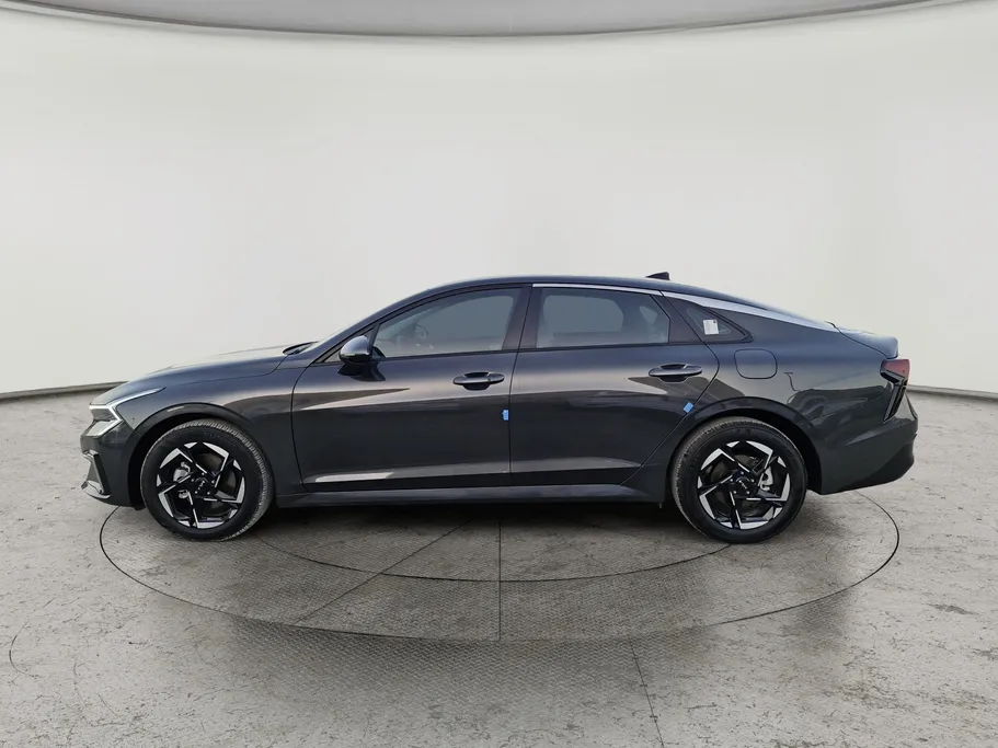 2025 Kia K5 GL MID 