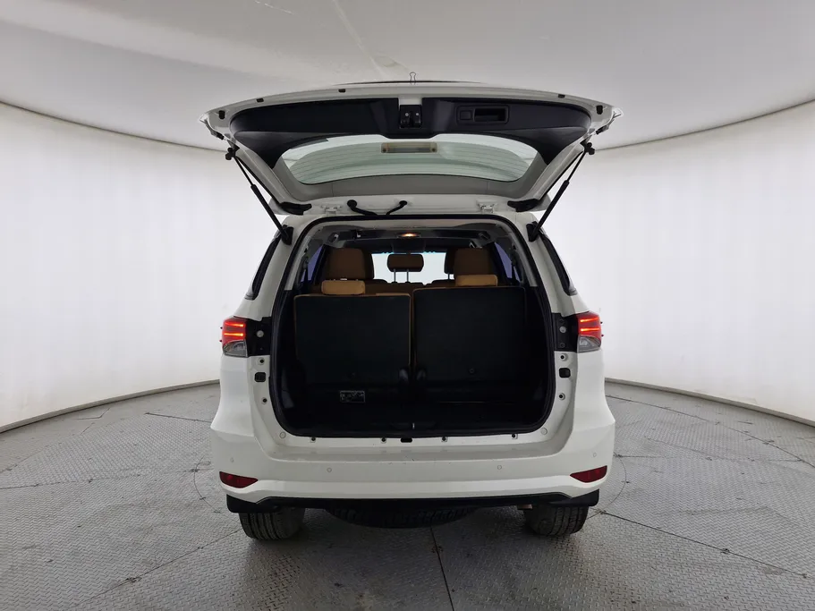 تويوتا فورتشنر VX1 2022 