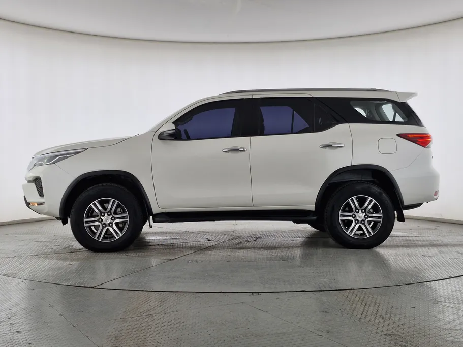 تويوتا فورتشنر VX1 2022 