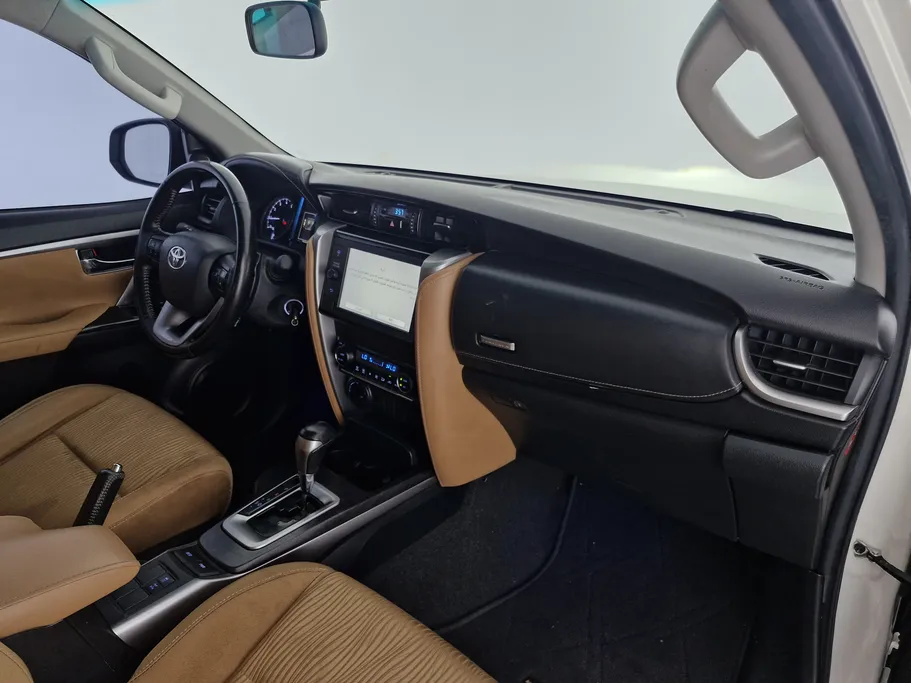 تويوتا فورتشنر VX1 2022 