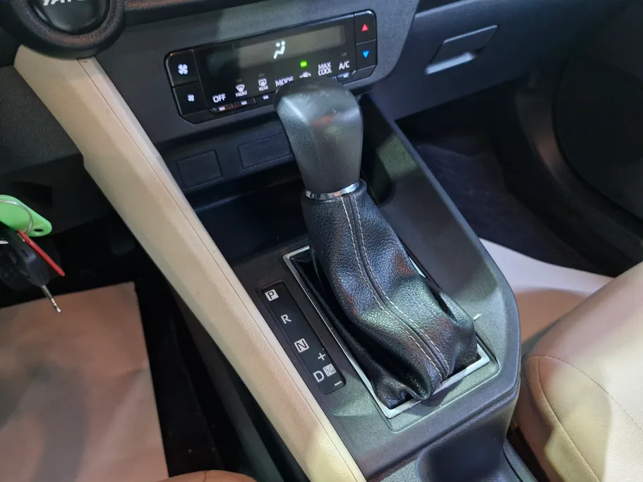 تويوتا يارس Y 2023 