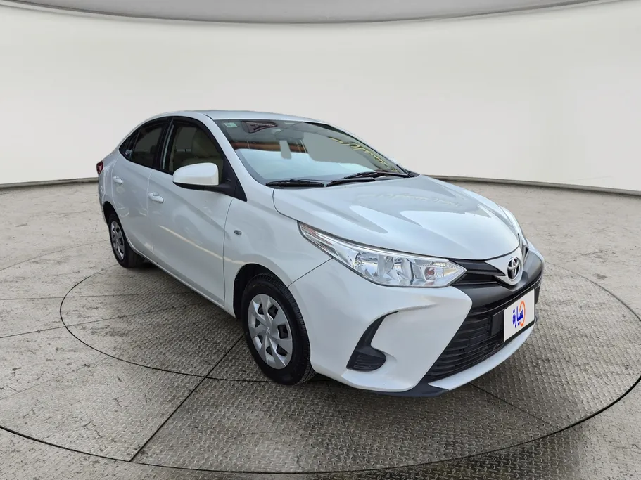 2021 Toyota Yaris  Y 
