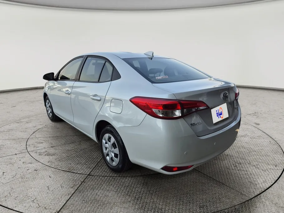 2021 Toyota Yaris  Y 