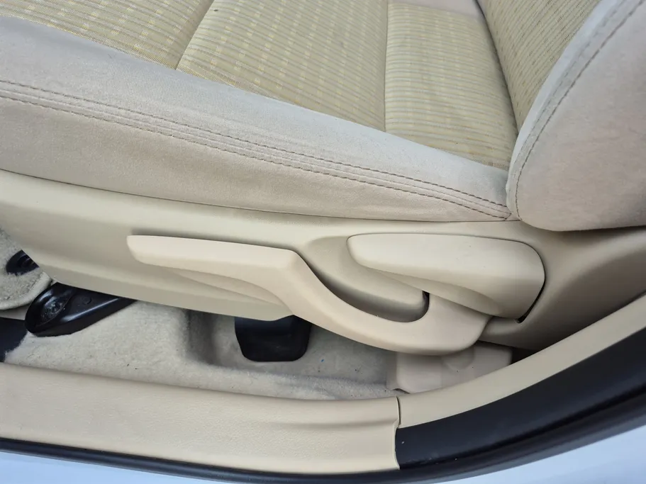 2021 Toyota Yaris  Y 