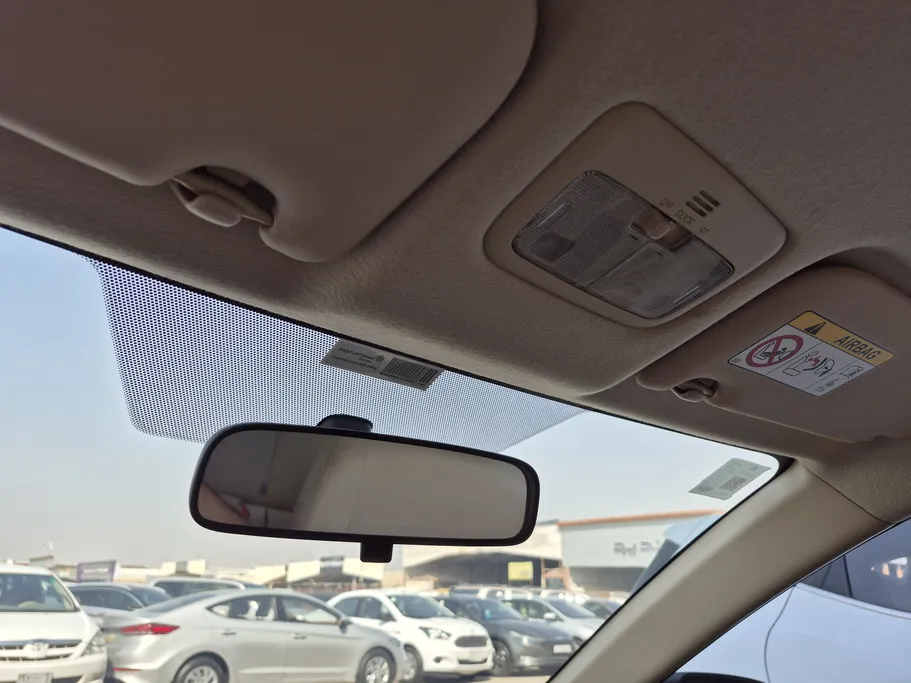 2021 Toyota Yaris  Y 