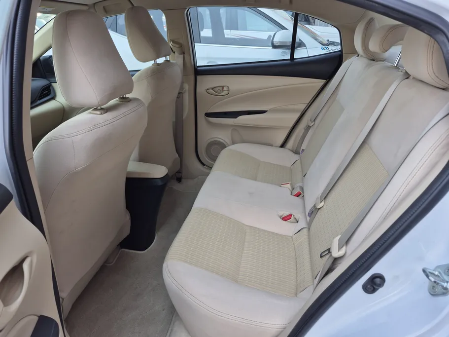 2021 Toyota Yaris  Y 