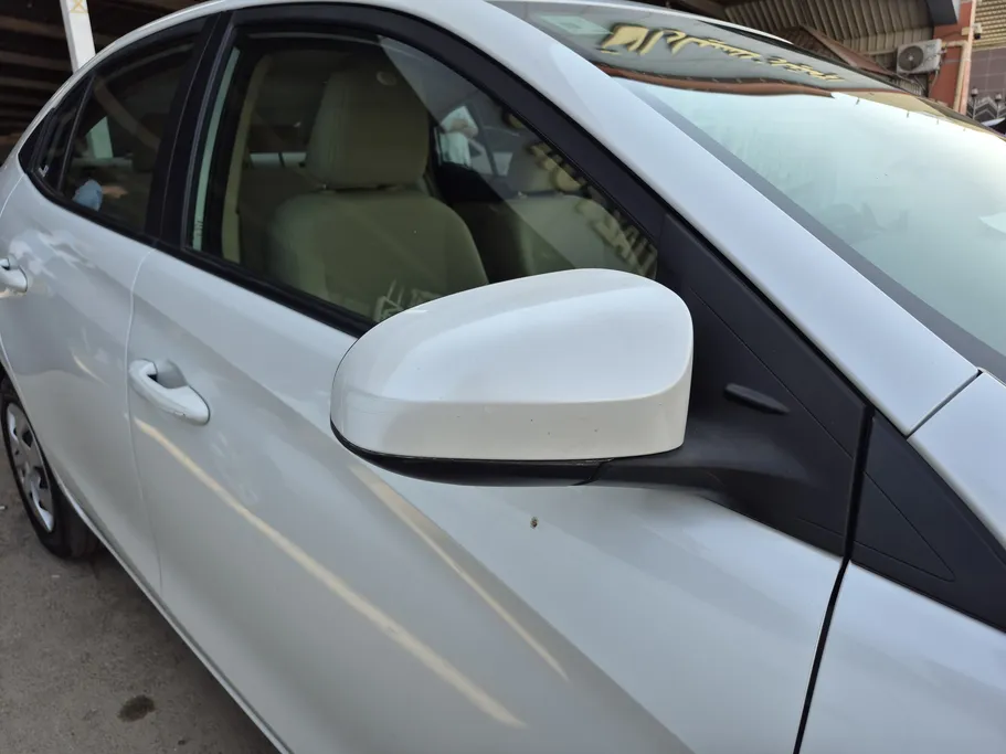 2021 Toyota Yaris  Y 