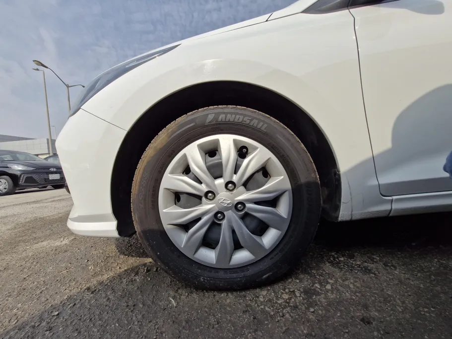 2023 Hyundai Accent Smart 