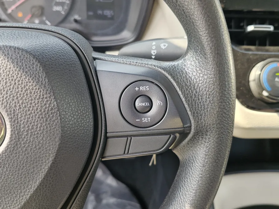 تويوتا كورولا XLI 2021 