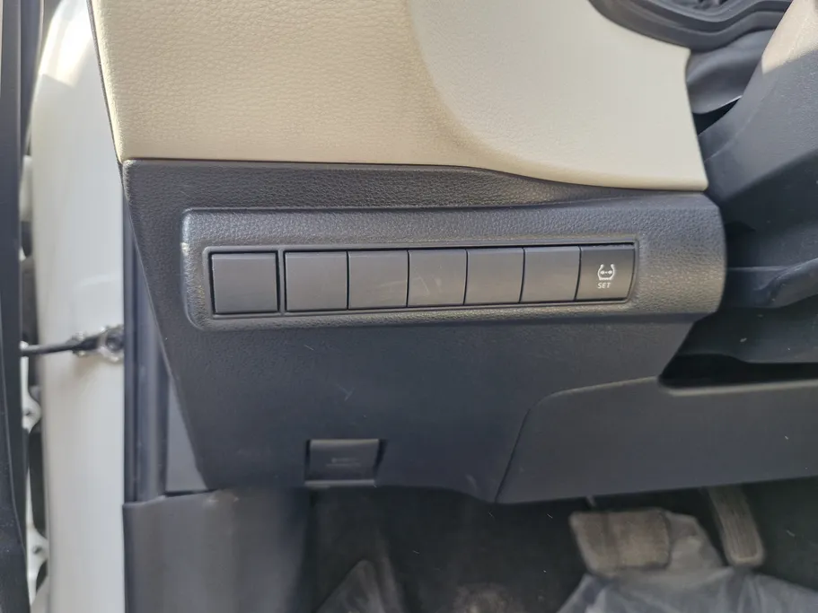 تويوتا كورولا XLI 2021 