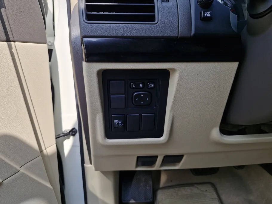 تويوتا برادو TXL 2023 