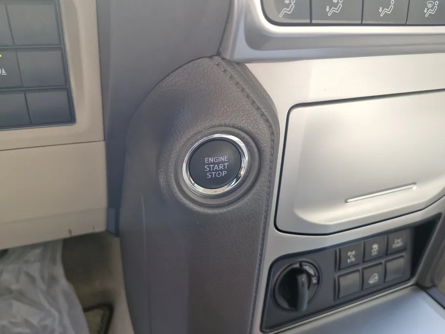 تويوتا برادو TXL 2023 