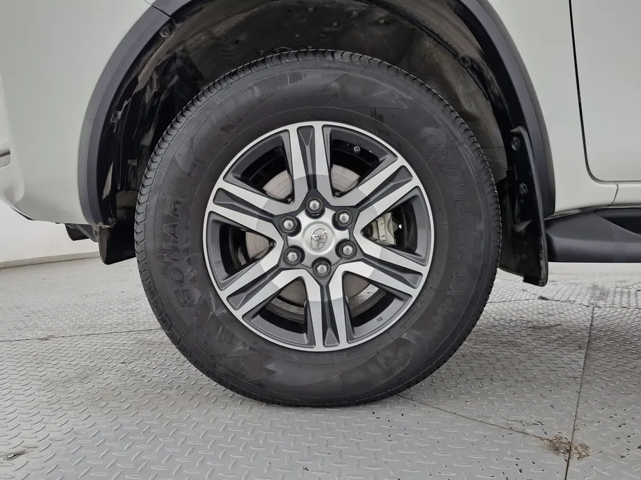 تويوتا فورتشنر GX 2021 