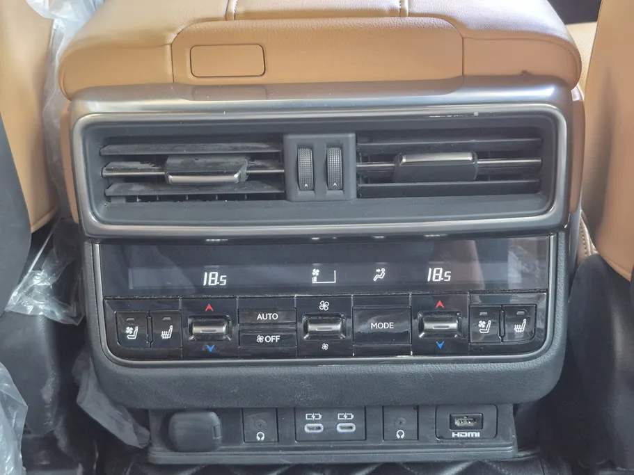 لكزس LX 600 2024 