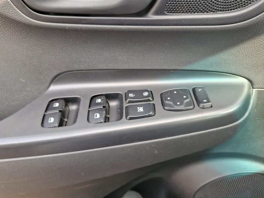 2022 Hyundai Kona SMART 