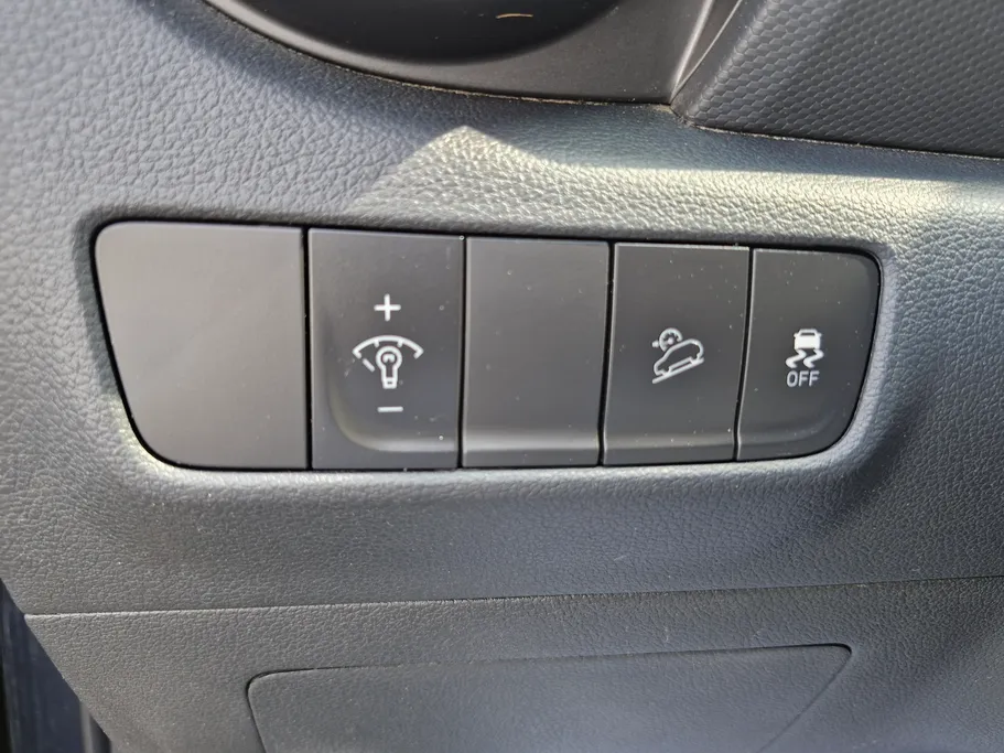 2022 Hyundai Kona SMART 