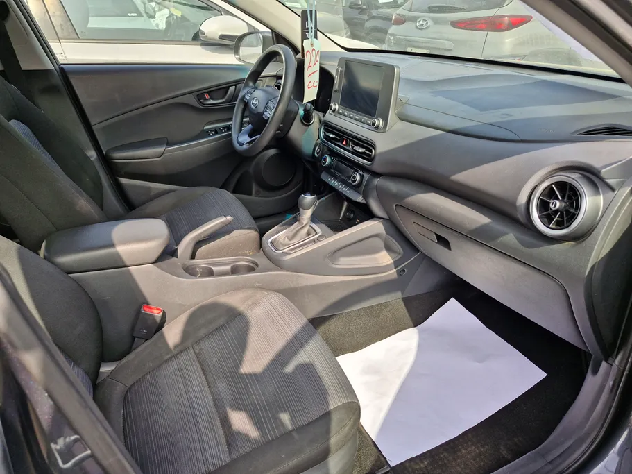 2022 Hyundai Kona SMART 