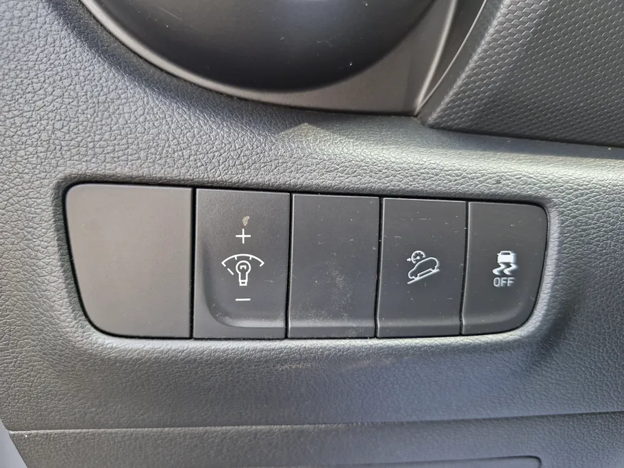 2022 Hyundai Kona SMART 