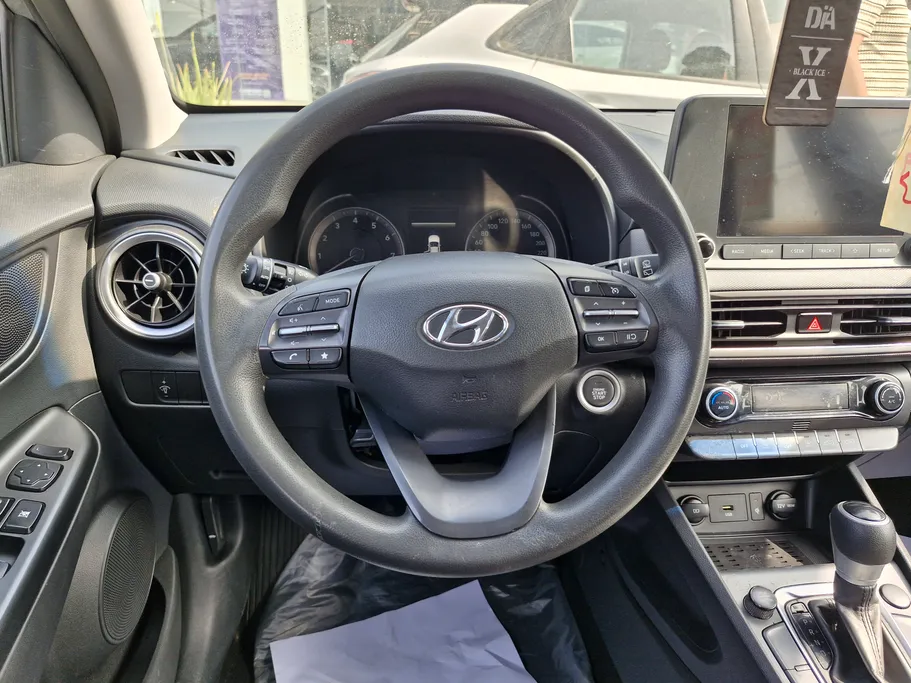 2022 Hyundai Kona SMART 