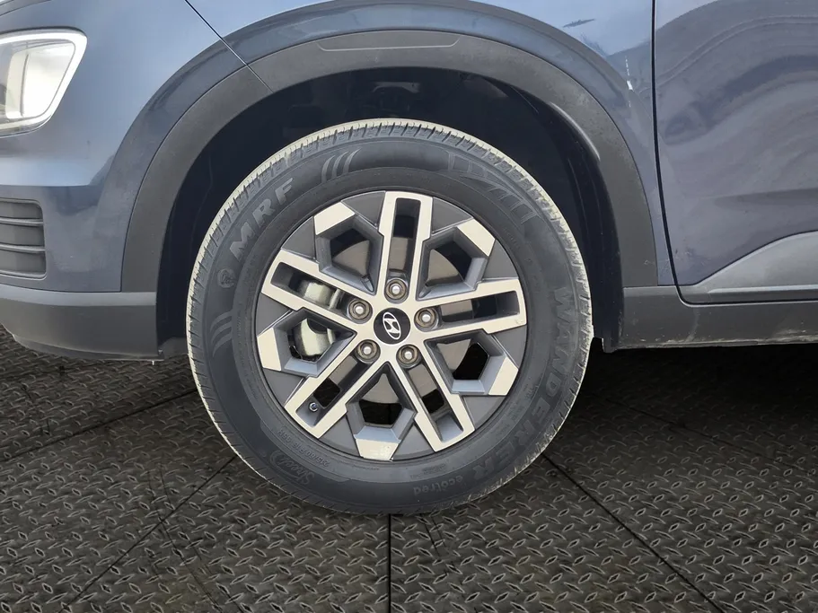 2024 Hyundai Venue Smart 