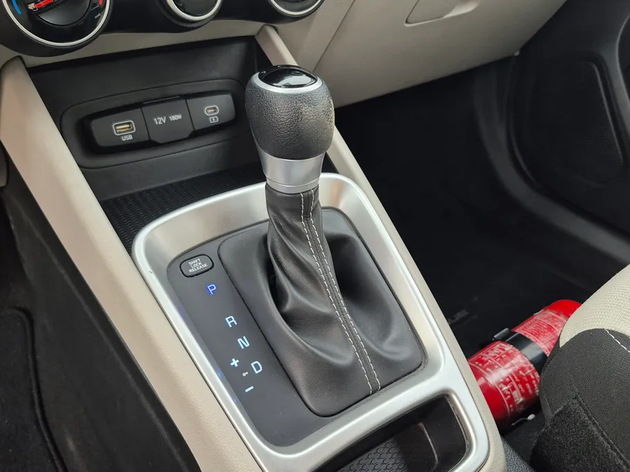 2024 Hyundai Venue Smart 