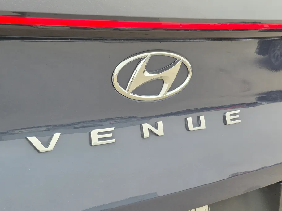 2024 Hyundai Venue Smart 