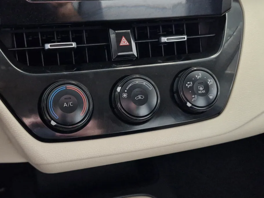 تويوتا كورولا XLI 2024 