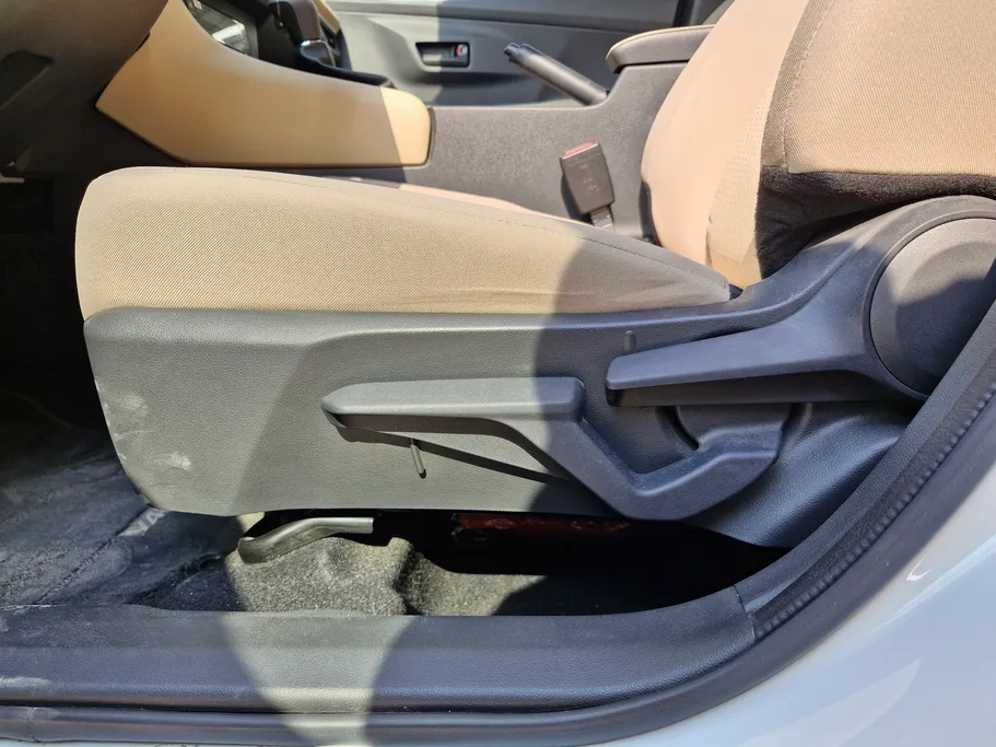 2023 Toyota Yaris  Y 