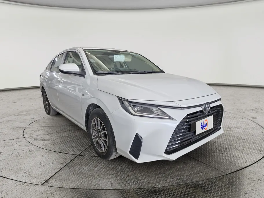 2023 Toyota Yaris  Y 