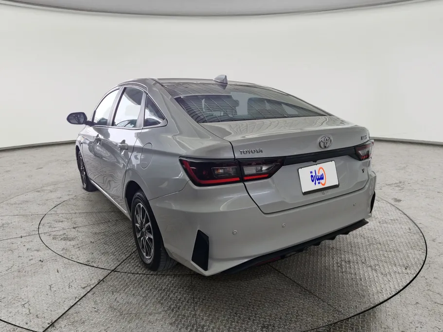 2023 Toyota Yaris  Y 