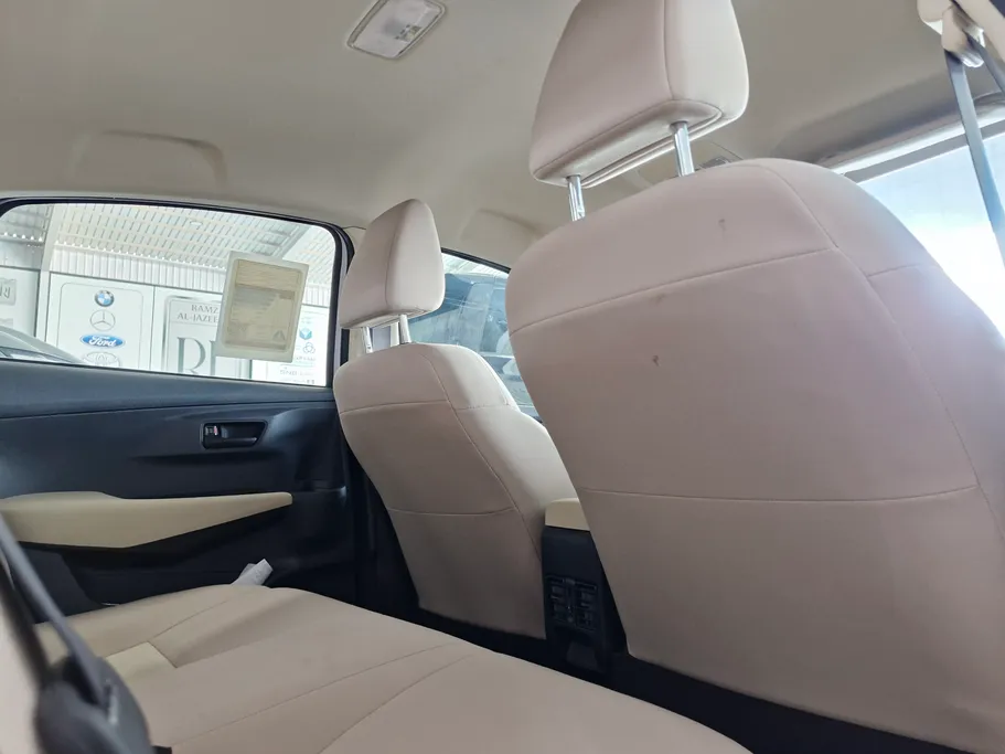 2023 Toyota Yaris  Y 