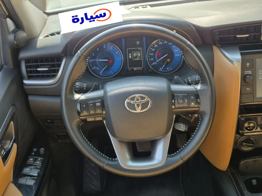 2023 Toyota Fortuner VX 