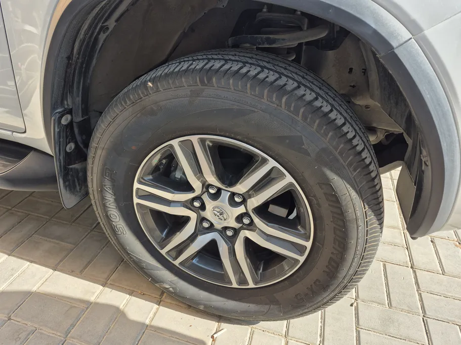 2023 Toyota Fortuner VX 