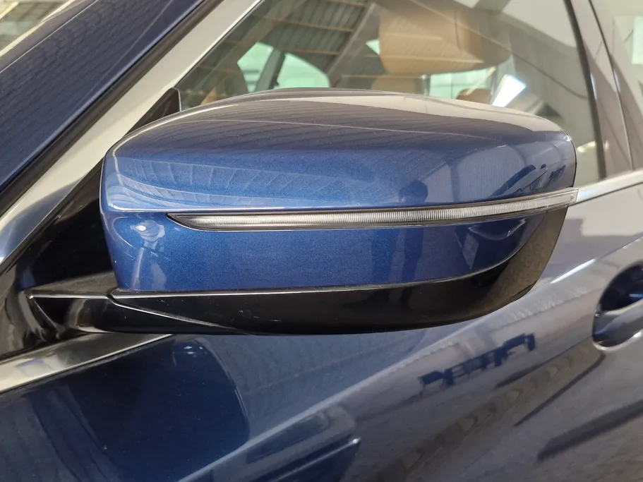 2023 BMW 5 Series 520i 