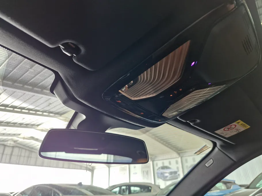 2023 BMW 5 Series 520i 