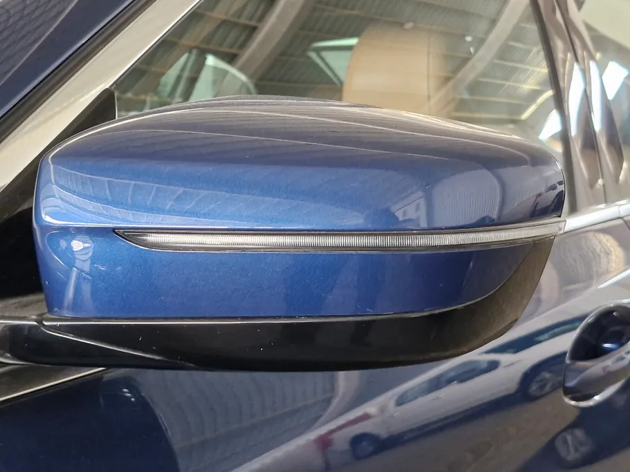 2023 BMW 5 Series 520i 