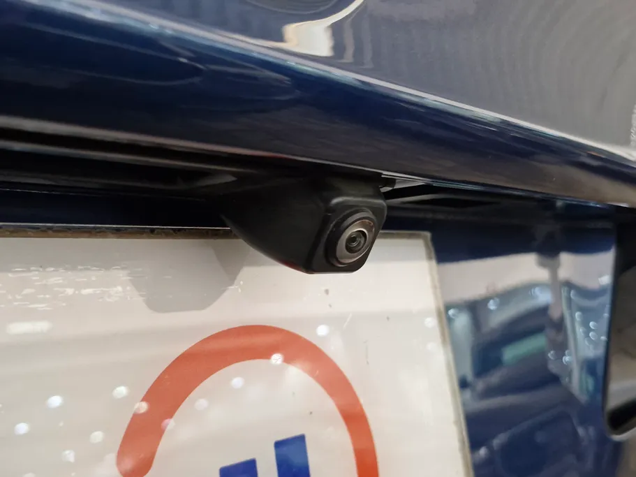 2023 BMW 5 Series 520i 