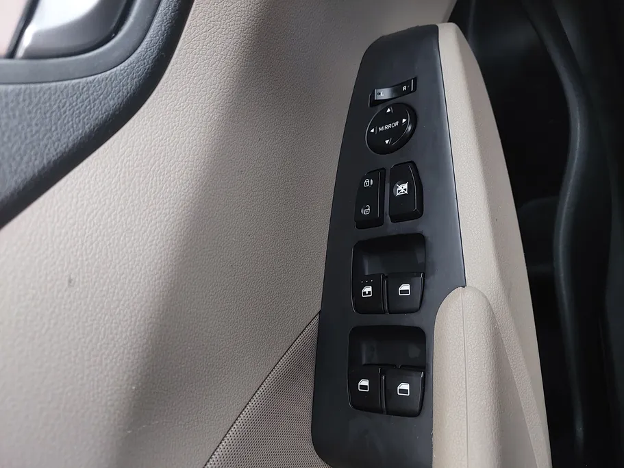 هيونداي اكسنت سمارت 2023 