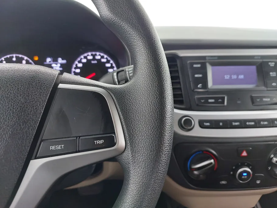 هيونداي اكسنت سمارت 2023 