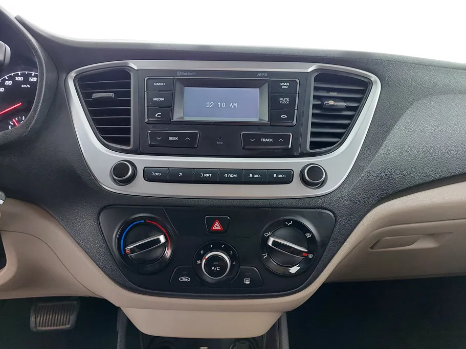 هيونداي اكسنت سمارت 2023 