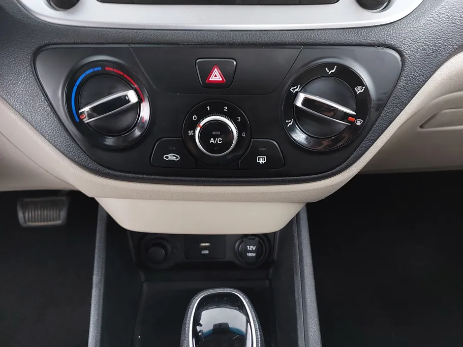 هيونداي اكسنت سمارت 2023 